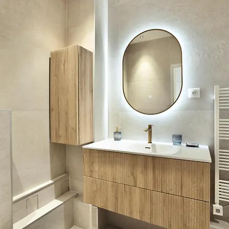 Loulib I Electio 아파트 니스